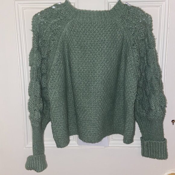 Green Sweater M&V - Picture 3 of 3